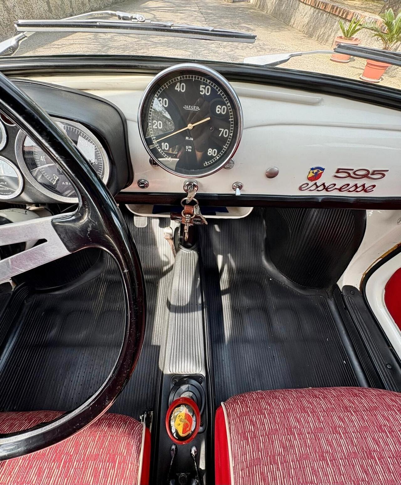 ABARTH 595 ( 110 D )