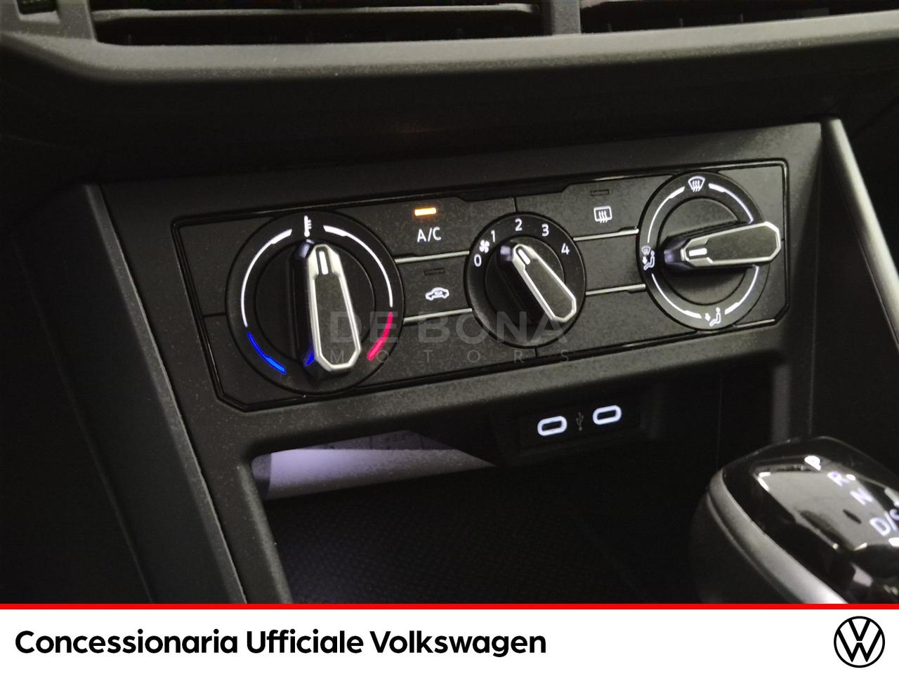 Volkswagen Taigo 1.0 tsi r-line 110cv dsg