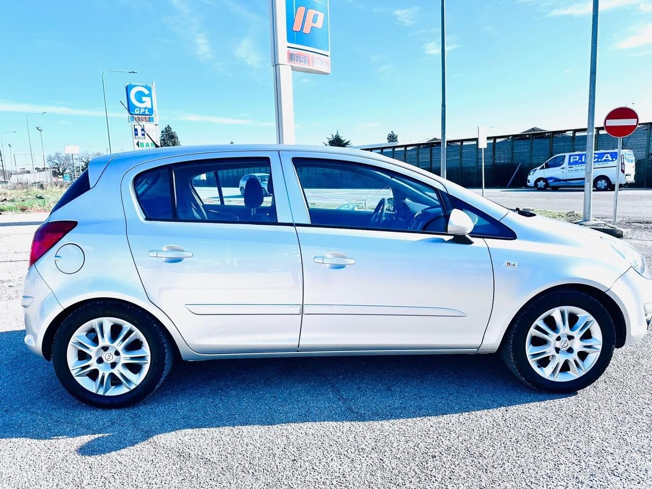 Opel Corsa 1.2 GPL Ok neopatentati