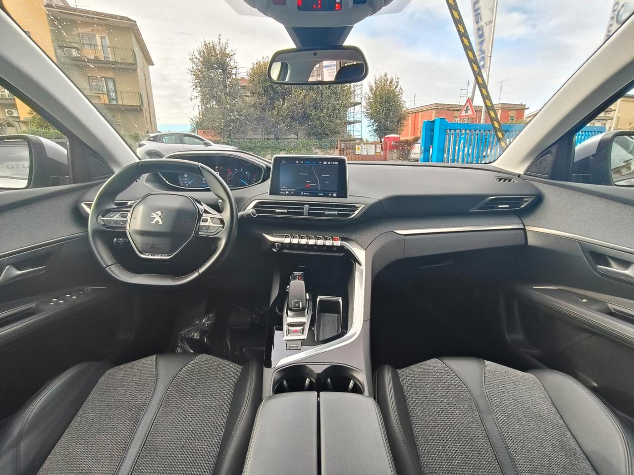 Peugeot 3008 BlueHDi 130 S&S EAT8 Allure