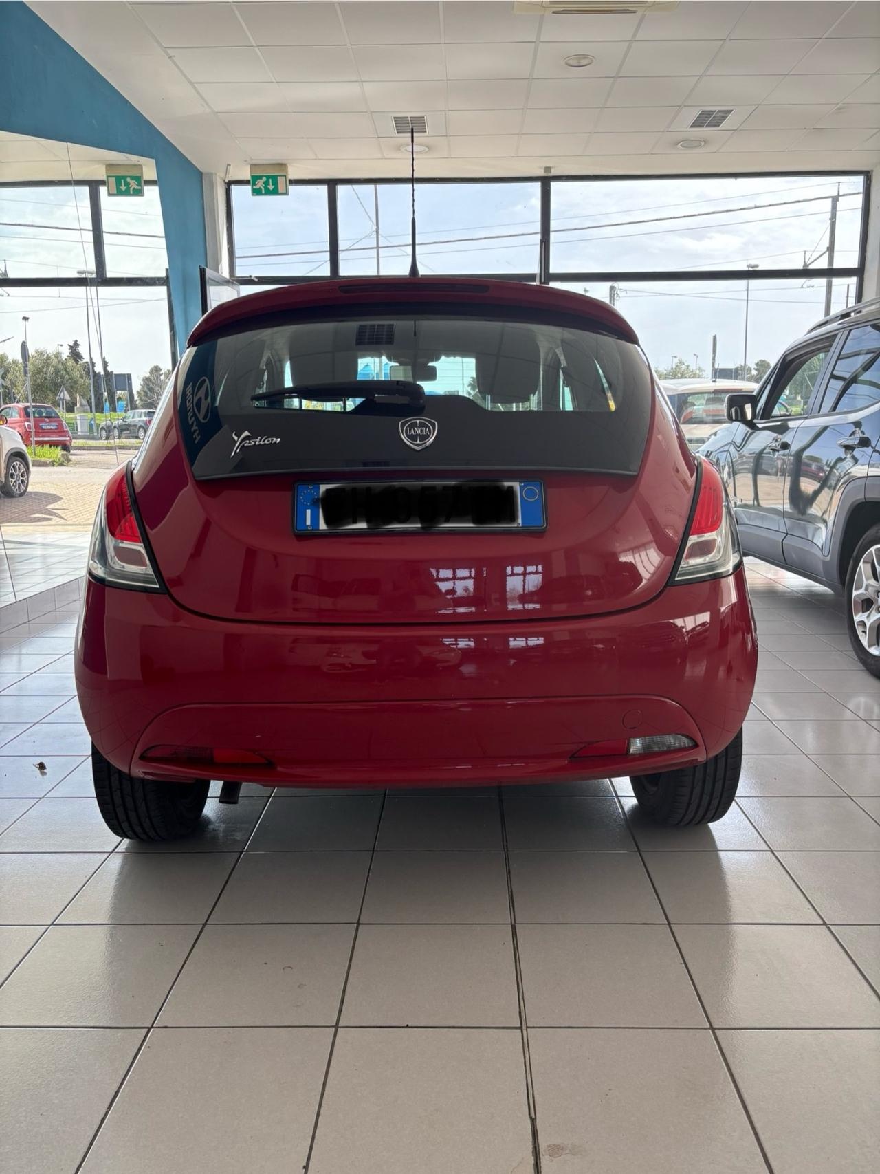 Lancia Ypsilon 1.2 69 CV 5 porte GPL Ecochic Gold