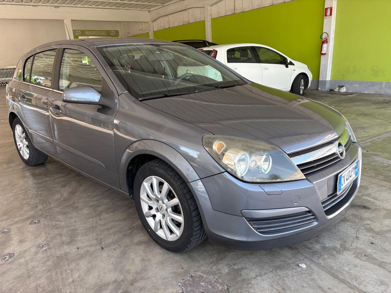 Opel Astra 1.7 CDTI berlina ok neo patentati