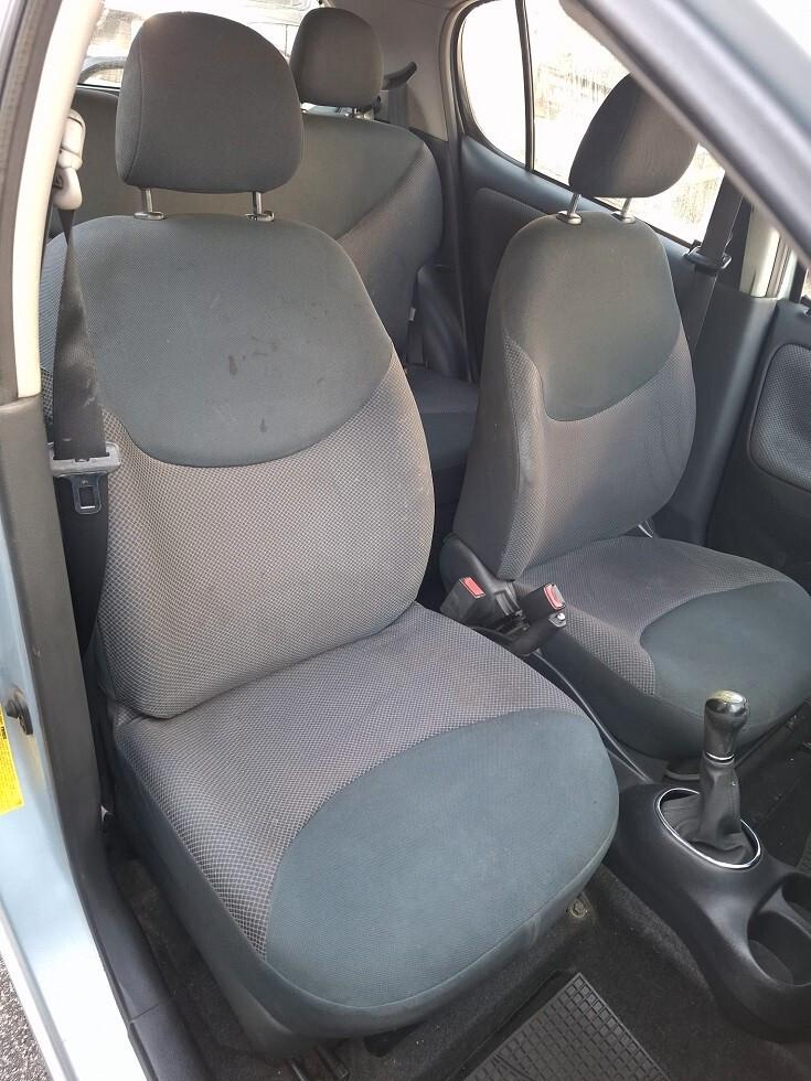 Toyota Yaris 1.3 5 porte Luna - 2005