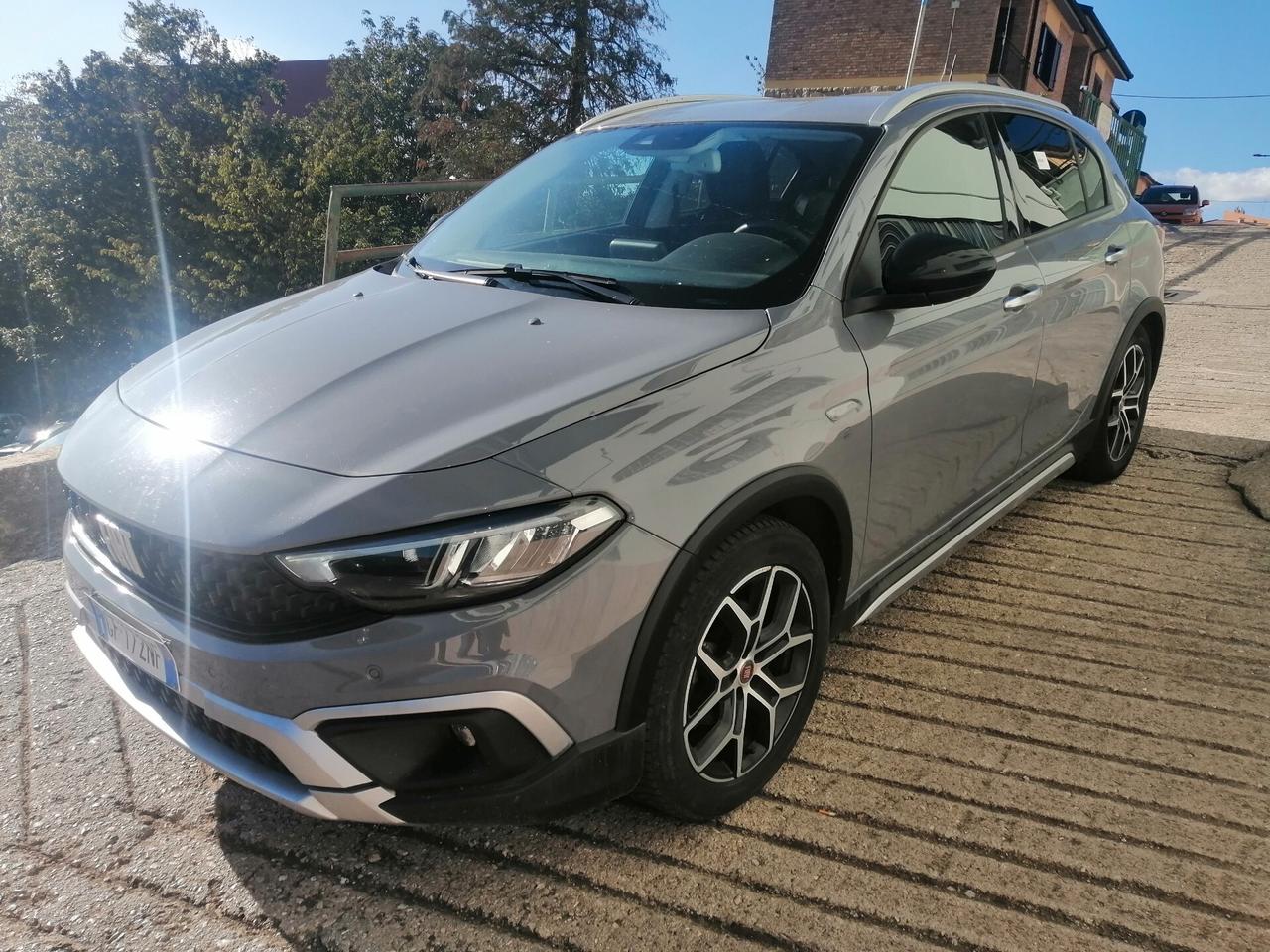 Fiat Tipo 1.3 Mjt S&S 5 P Cross