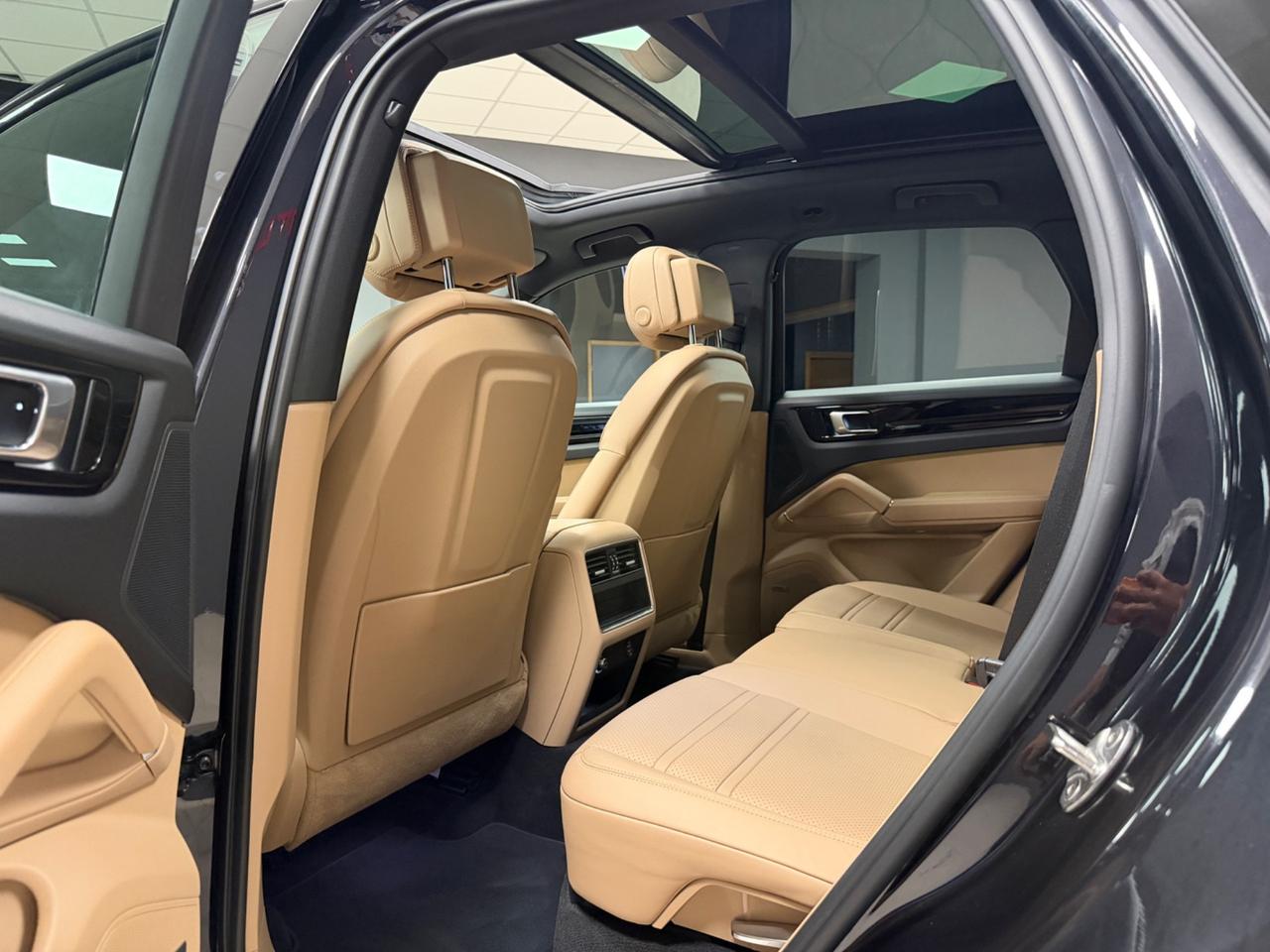 Porsche Cayenne 3.0 V6