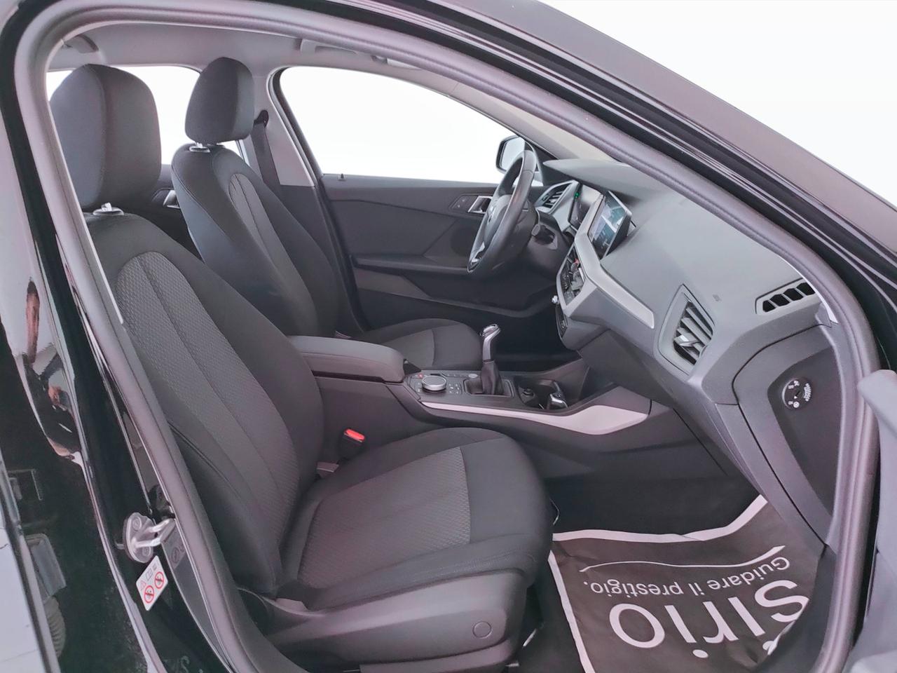 BMW Serie 1 F40 - 118d