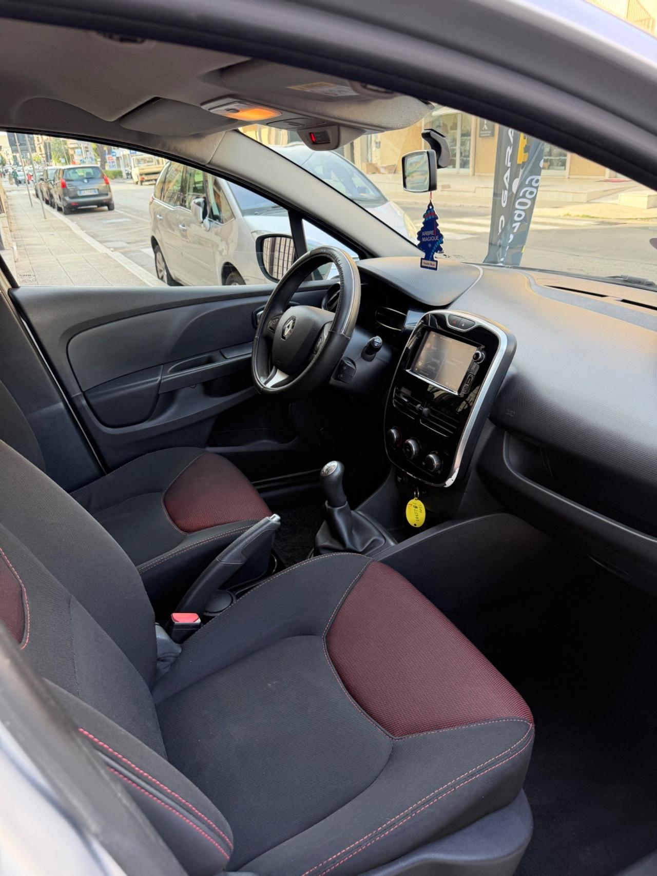 Renault Clio Sporter 1.5 dCi 8V 75CV Live