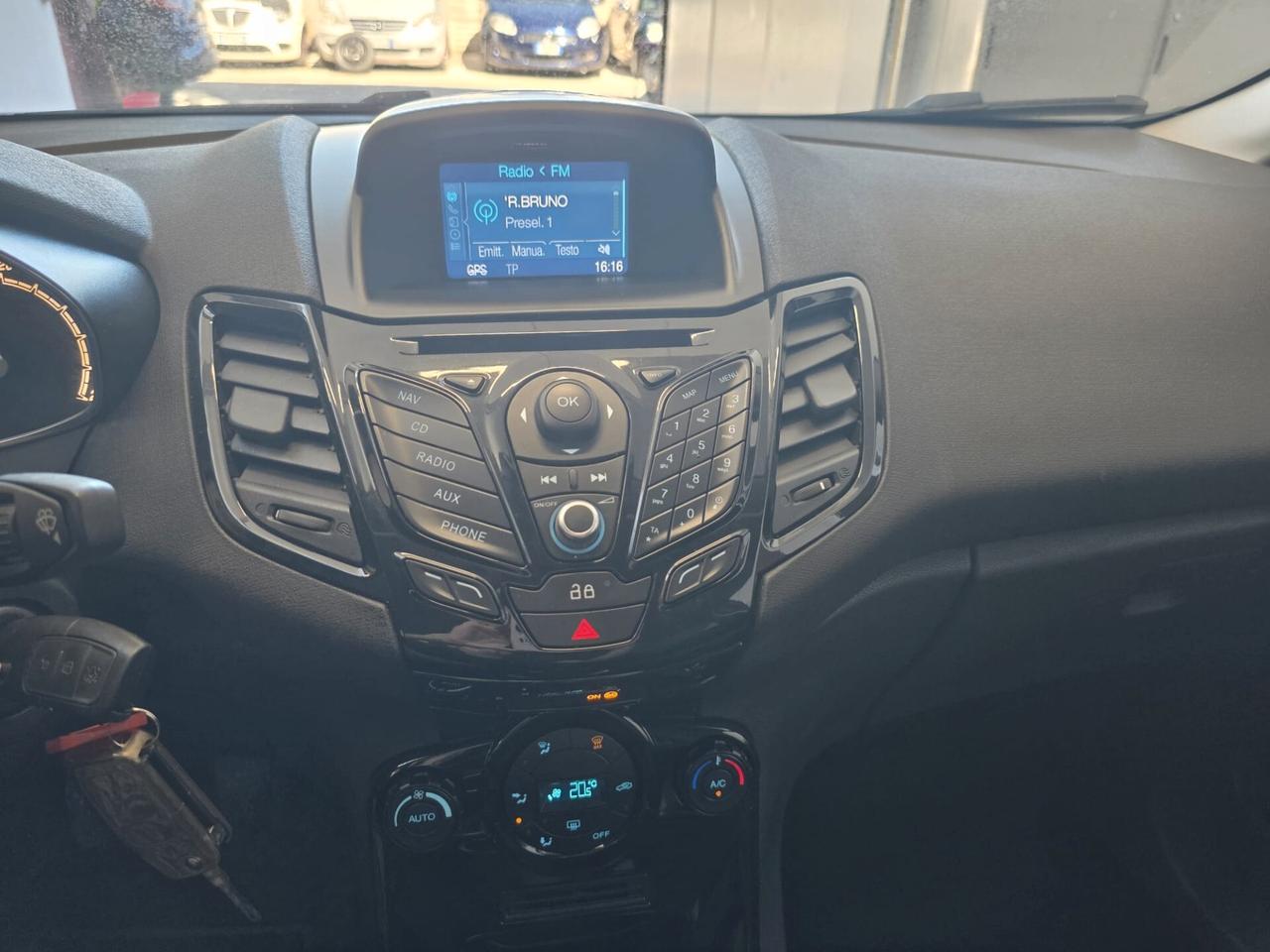 Ford Fiesta 1.4 5p. Bz.- GPL Titanium