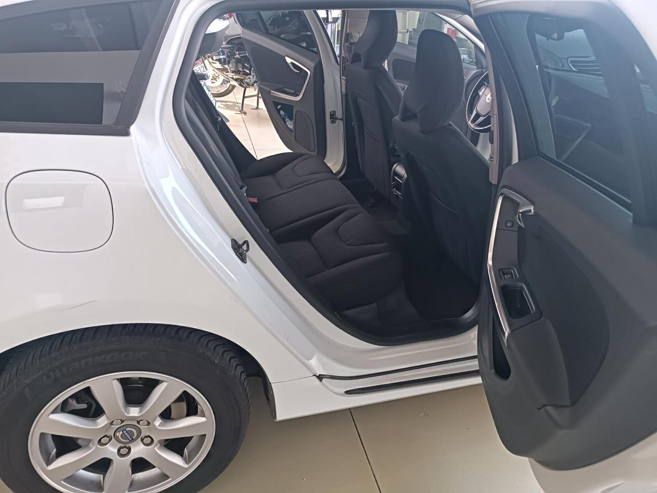 Volvo V60 D2 1.6 Summum
