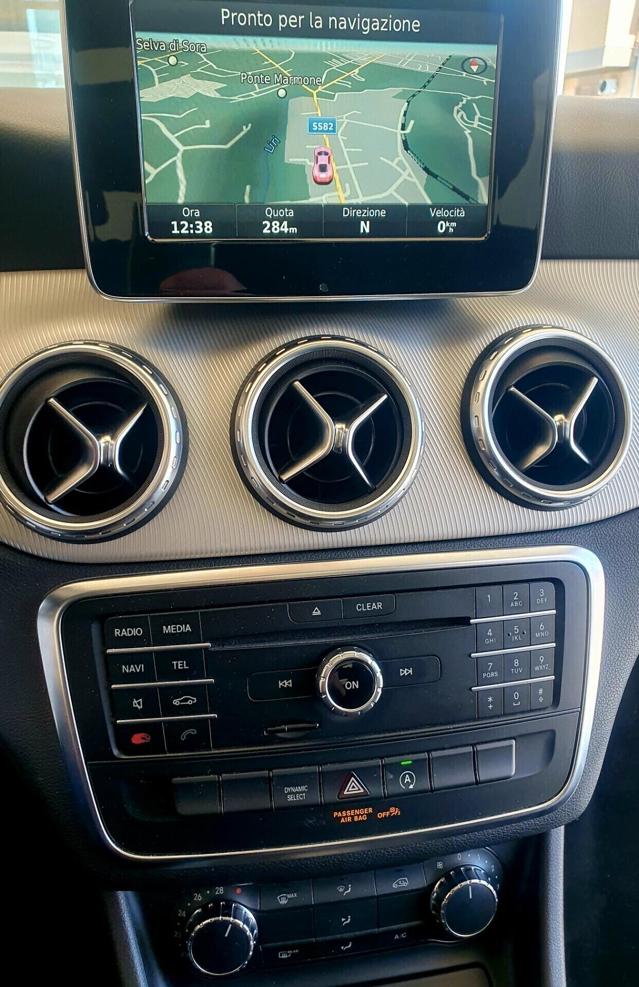 Mercedes-benz GLA 180D Automatic + Navi - 2016 - KM. 100.000