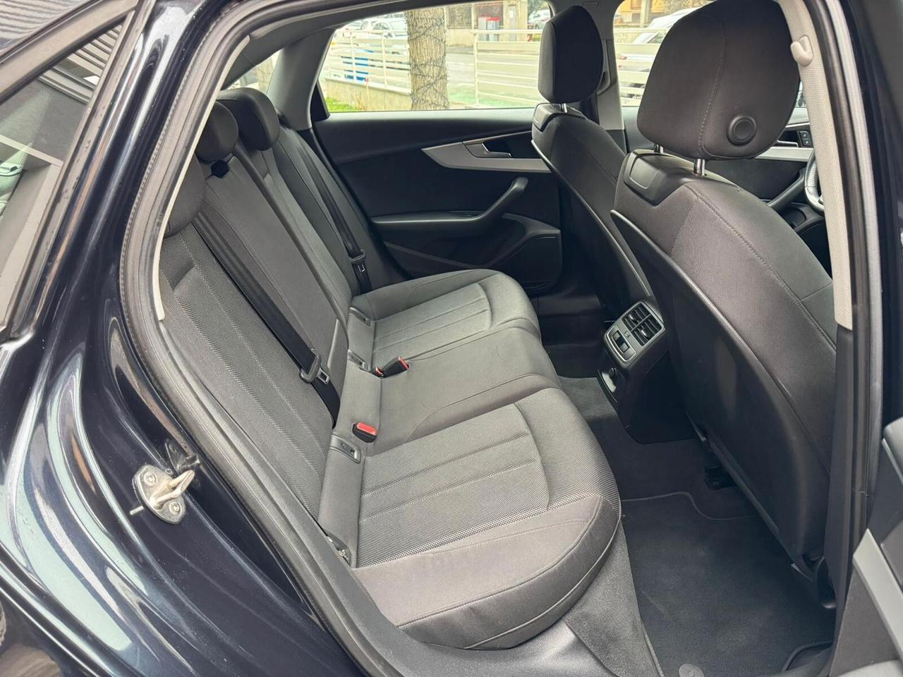 AUDI A4 2.0 TDI 122 CV BUSINESS UNIPROPRIETARIO