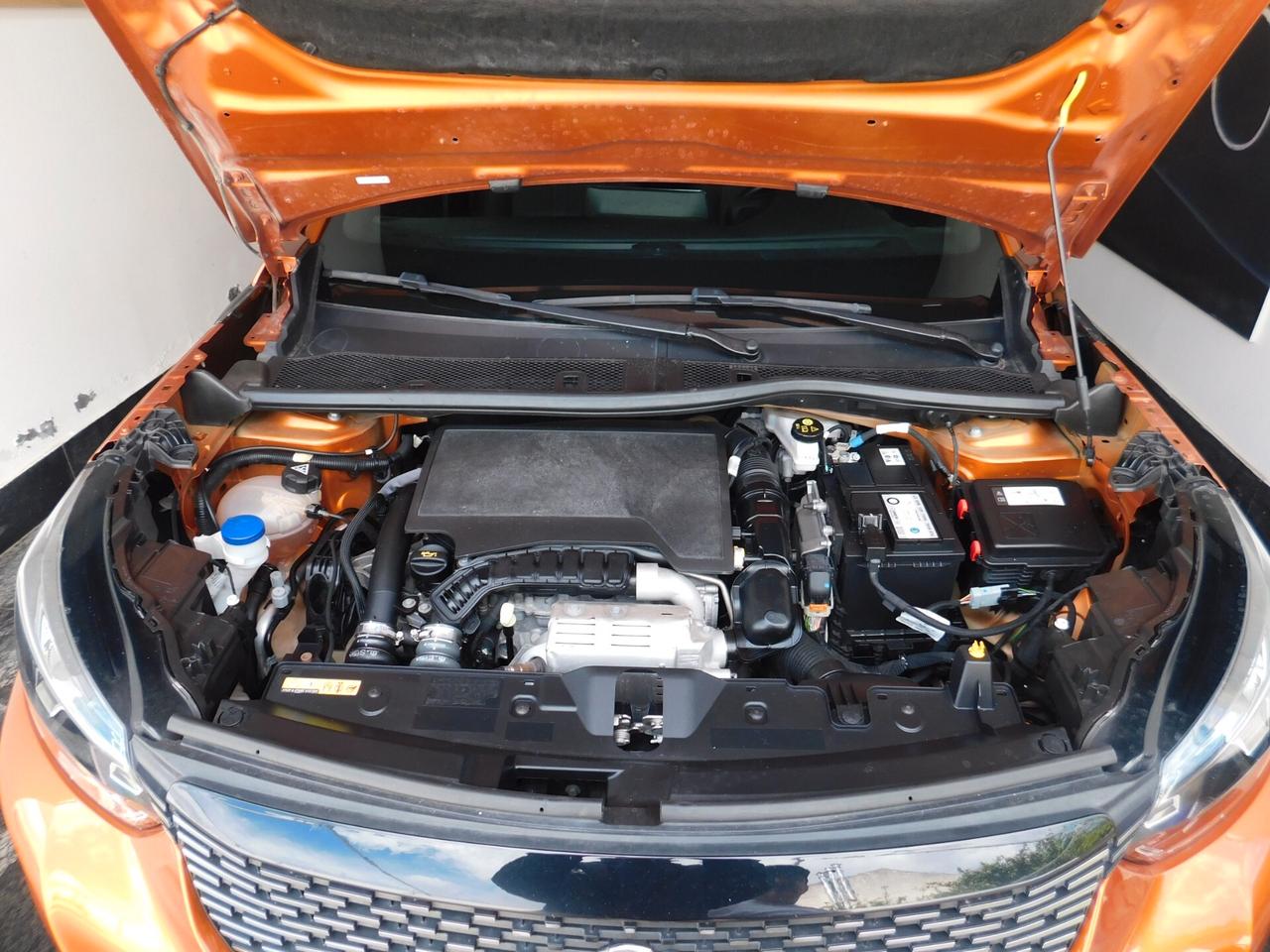 Peugeot 2008 PureTech 100 S&S Allure