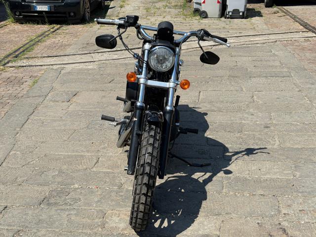 HARLEY-DAVIDSON 883 Sportster R XL 883 R