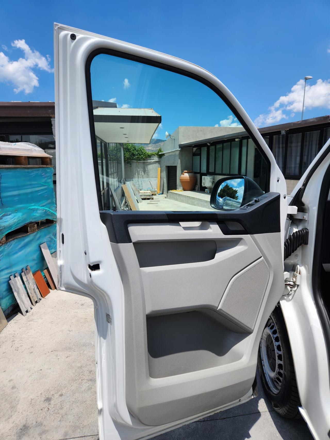 VOLKSWAGEN TRASPORT T6 2.0 102 CV ANNO 2019