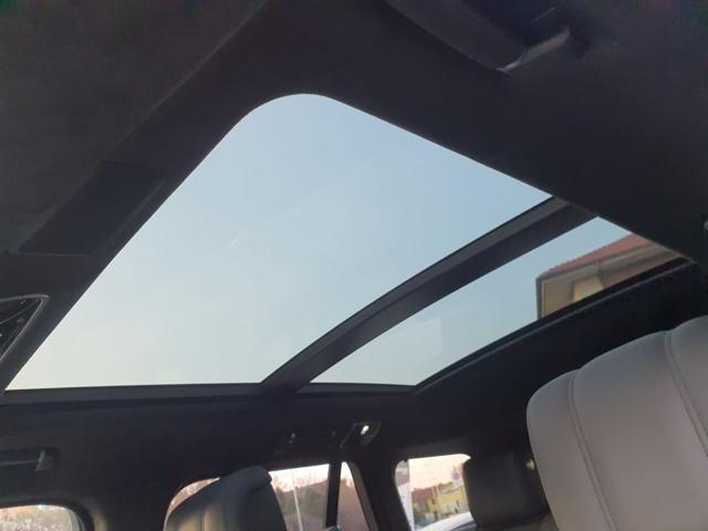 LAND ROVER Range Rover 3.0D I6 300 CV HSE Westminster Black