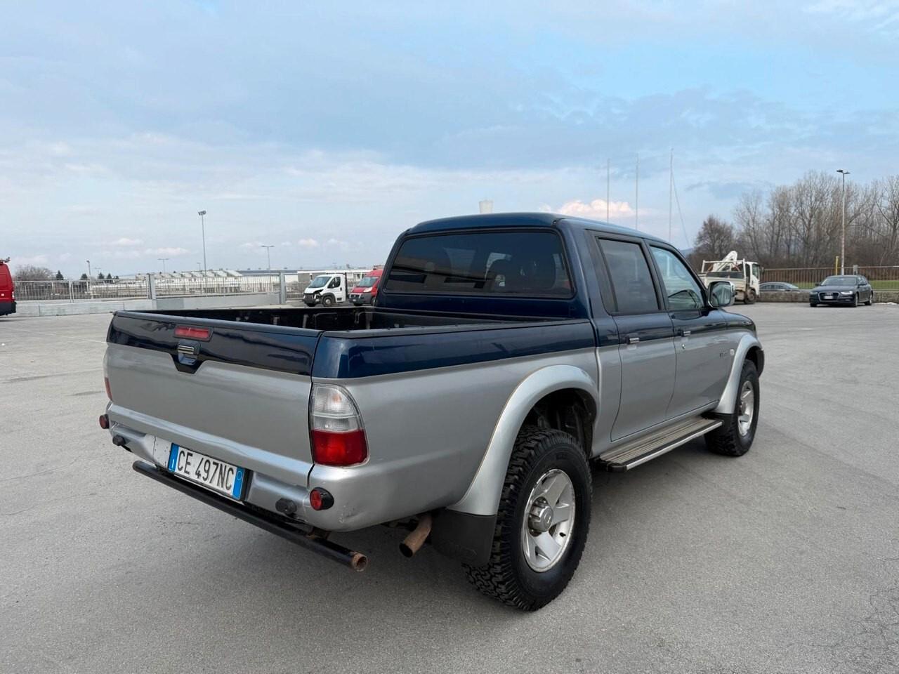 Mitsubishi L200 2.5 TDI 4WD Club Cab Pup. GLS Targ.