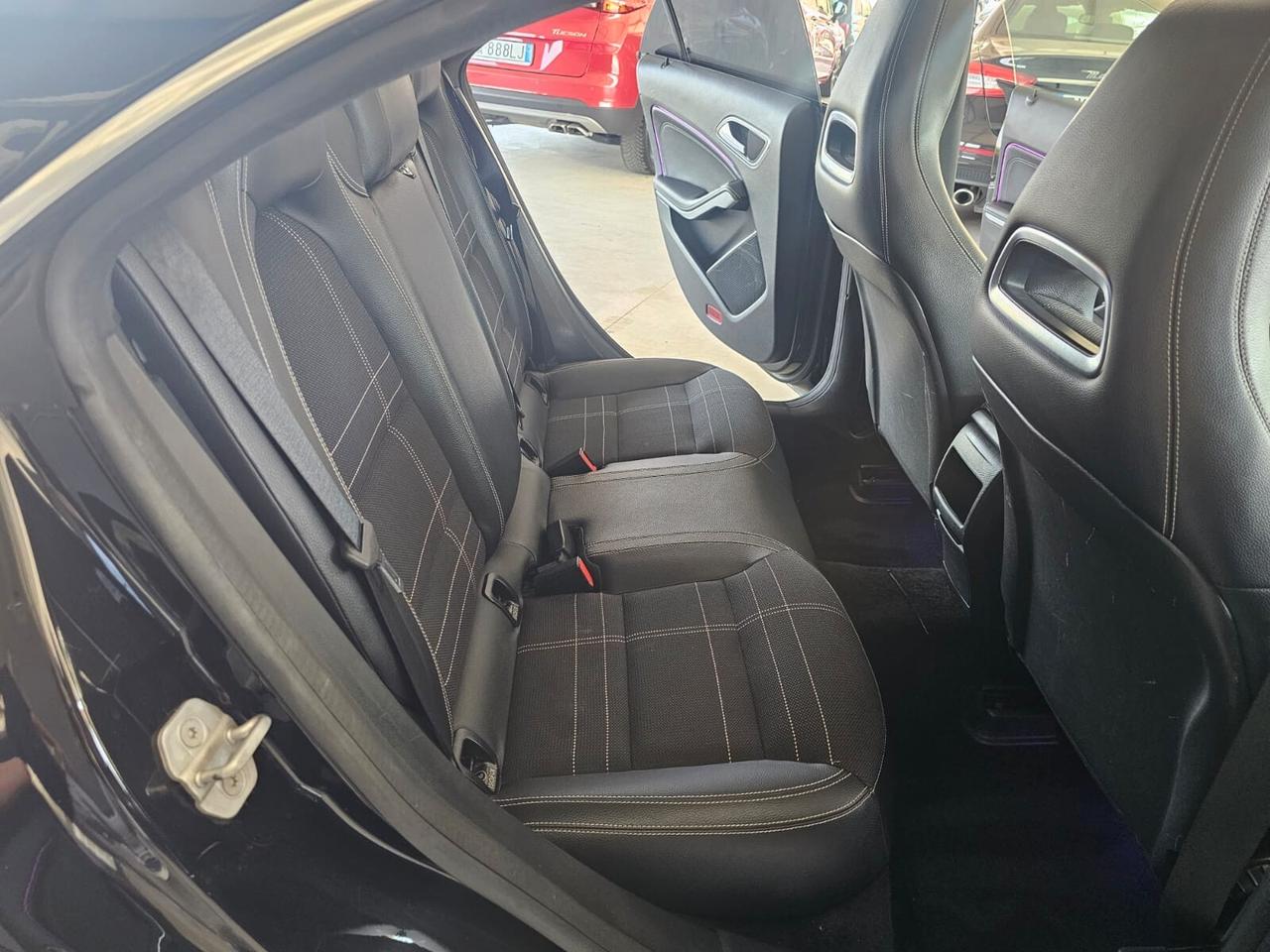 MERCEDES CLA 220 CDI PREMIUM AMG 08/2013