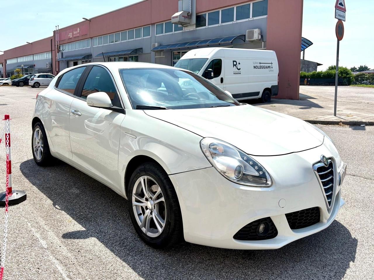 Alfa Romeo Giulietta 1.6 JTDm-2 105 CV Progression