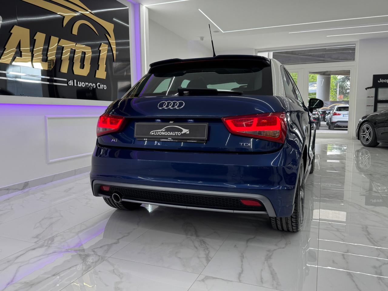 Audi A1 1.6 TDI 105 CV S-line Full Optional