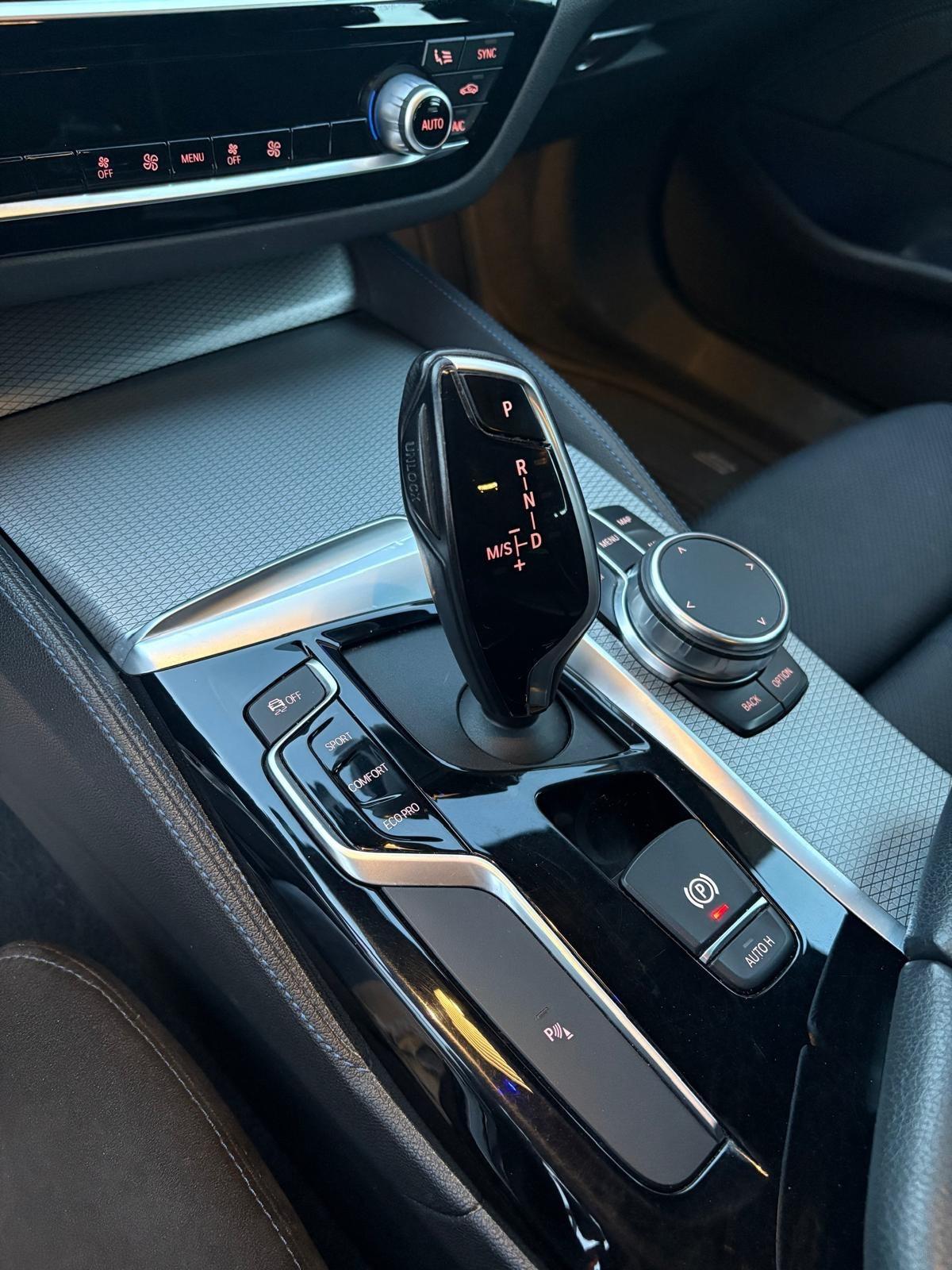 Bmw 520 520d xDrive Touring Msport