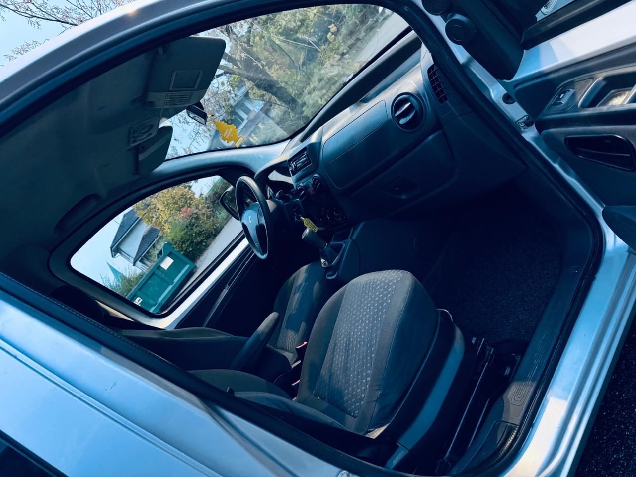 Peugeot Bipper Tepee 1.4 75CV Outdoor