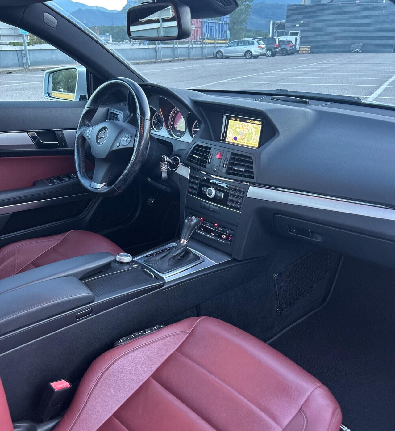 Mercedes-benz E220 Avantgarde AMG FULL OPT.