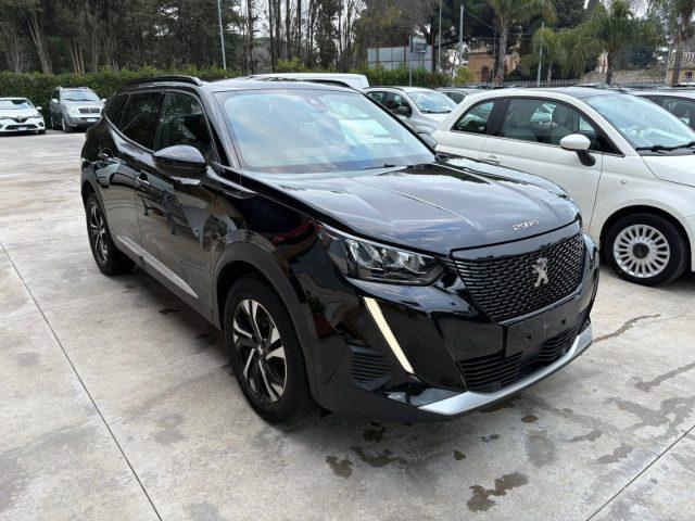 PEUGEOT 2008 BlueHDi 110 S&S Allure