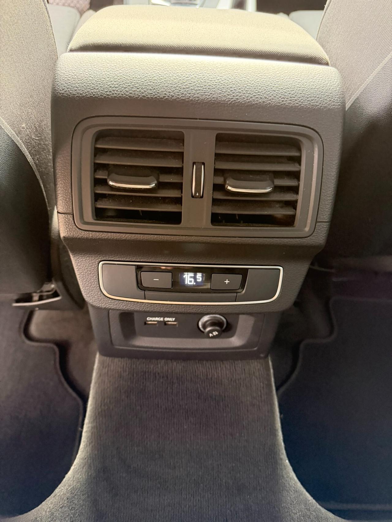 Audi Q5 2.0TDI 204 CV quattro S-tronic S-line 2021