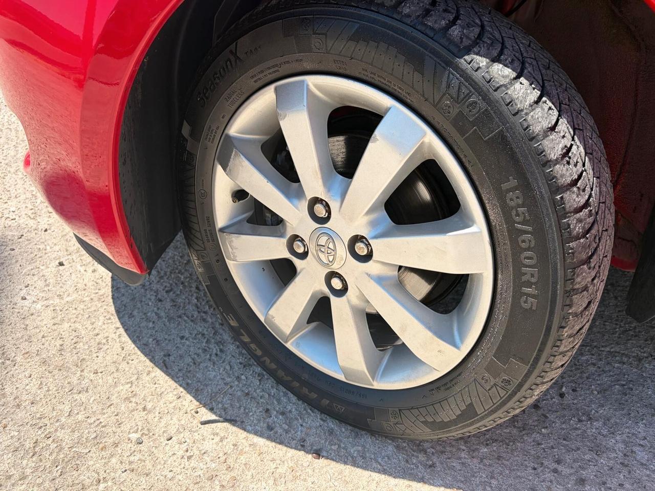 Toyota Yaris 1.3 5 porte Luna