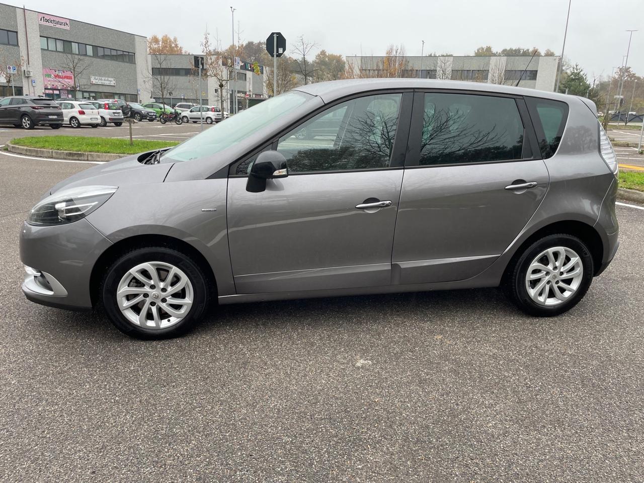 Renault Scenic Scénic XMod 1.5 dCi 110CV Bose *AUTOMATICO *