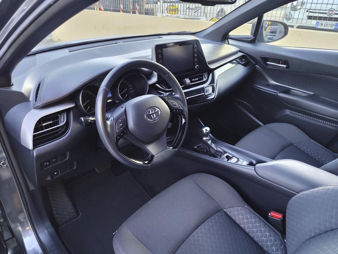 Toyota C-HR 1.8 Hybrid E-CVT Business