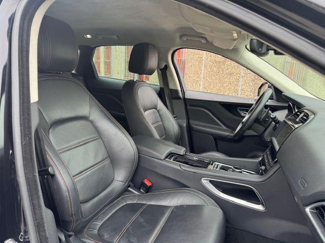 JAGUAR F-Pace 2.0 D 180 CV aut. Prestige