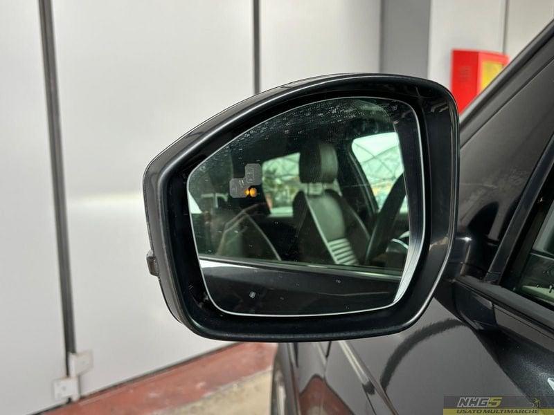 Land Rover Discovery Sport Discovery Sport 2.0D I4-L.Flw 150 CV AWD Auto R-Dynamic HSE