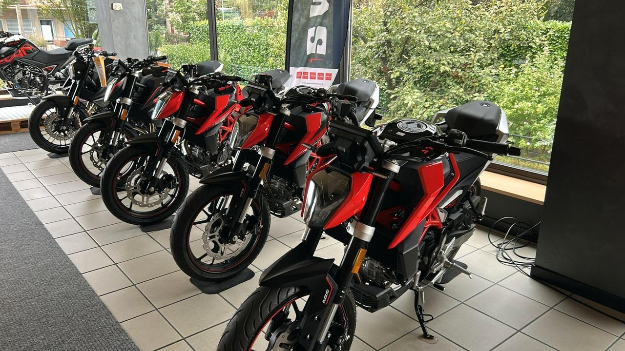 SWM HOKU 400 PROMOZIONE