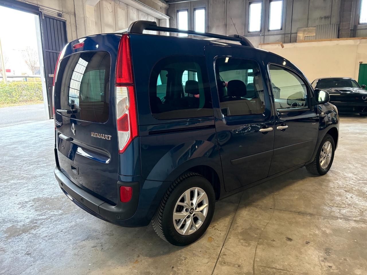 Renault Kangoo 1.5 blue dci 95Cv AUTOVETTURA SOLO 42.000KM