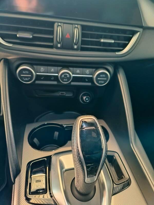 Alfa Romeo Giulia 2.0 t Veloce Q4 280cv auto