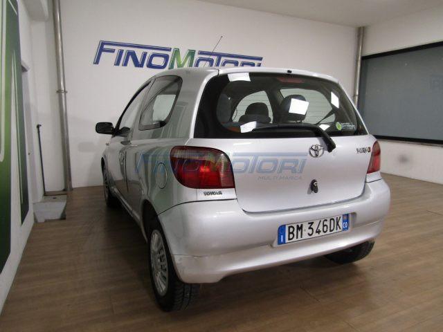 TOYOTA Yaris 1.0i 16V 3 porte