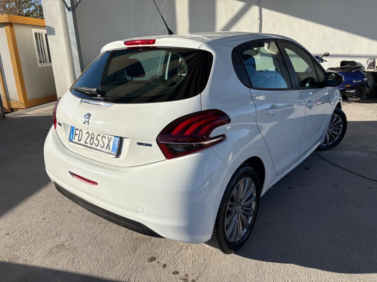 Peugeot 208 BlueHDi 75 5 porte Active