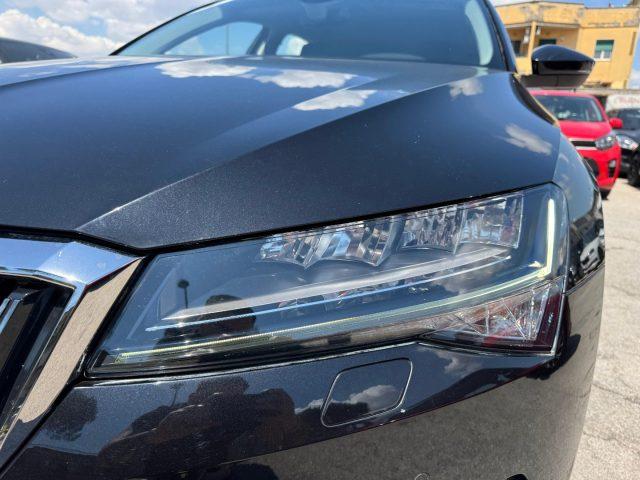 SKODA Superb 2.0 TDI EVO 150 CV SCR DSG Wagon Executive
