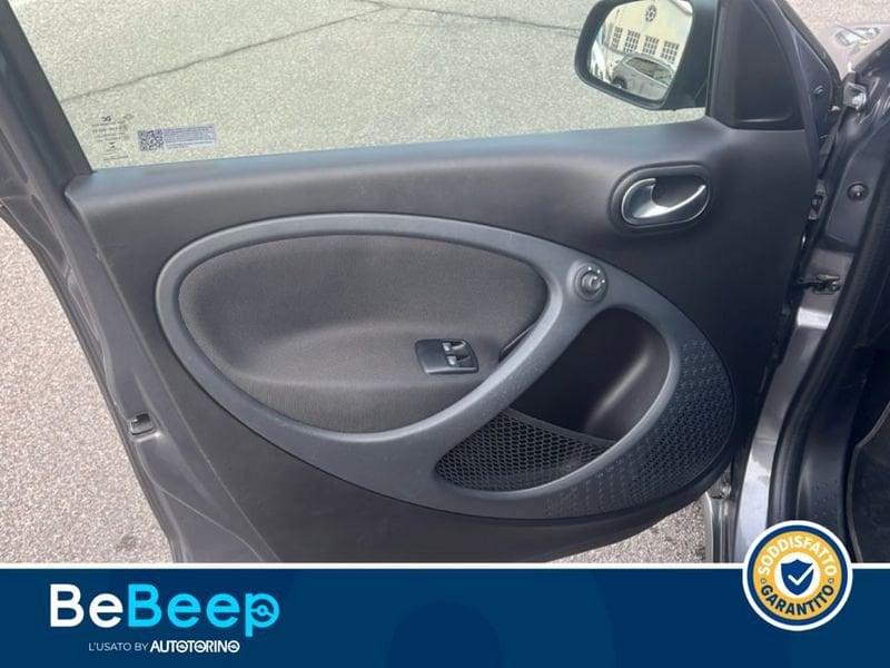 smart forfour EQ RACINGREY 22KW