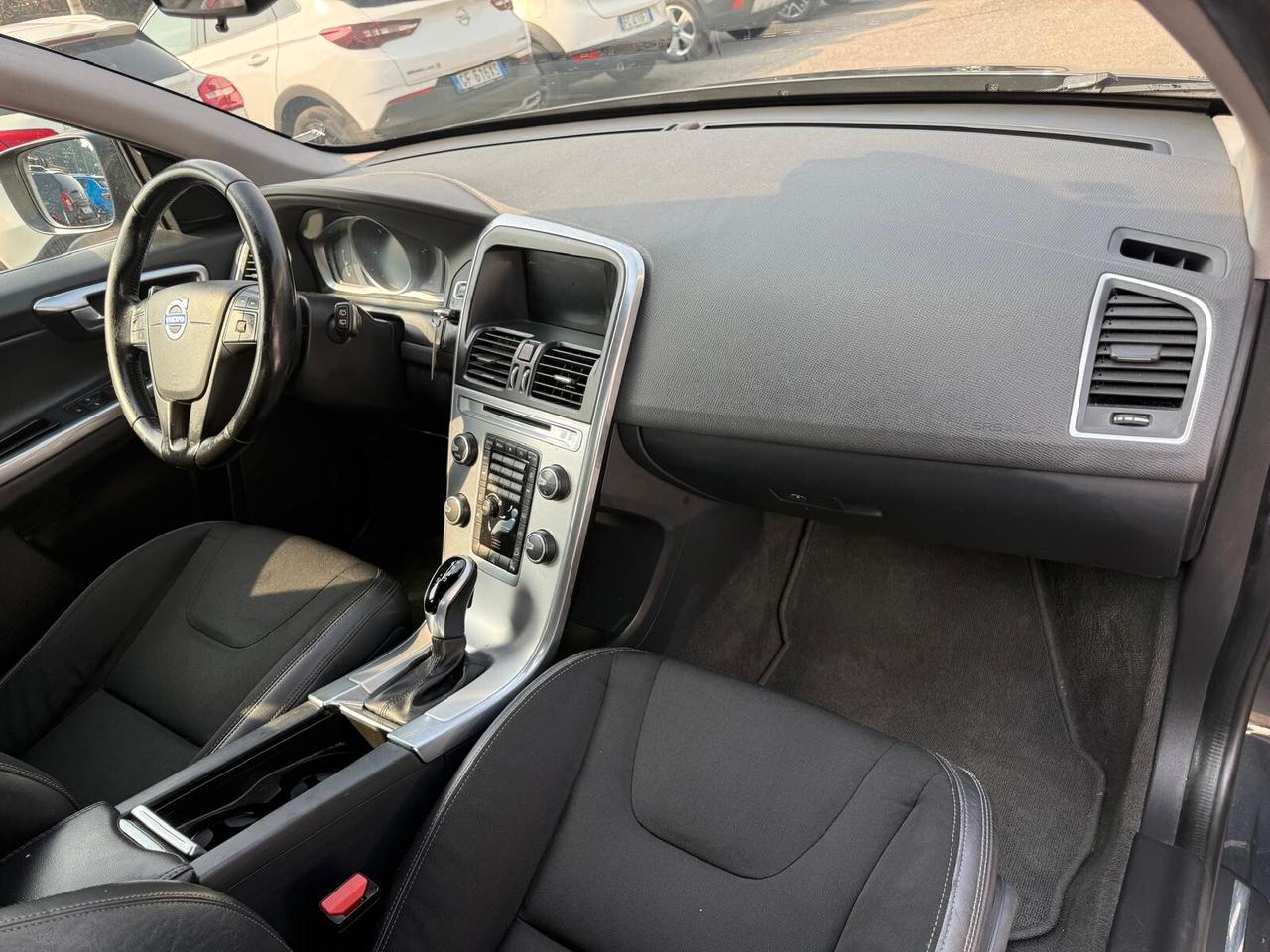 Volvo XC 60 XC60 D4 AWD Geartronic Summum