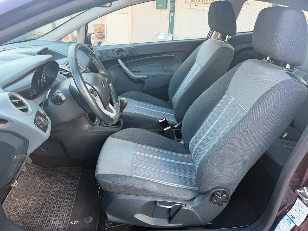 Ford Fiesta 1.4 TDCi 68CV 3 porte Titanium