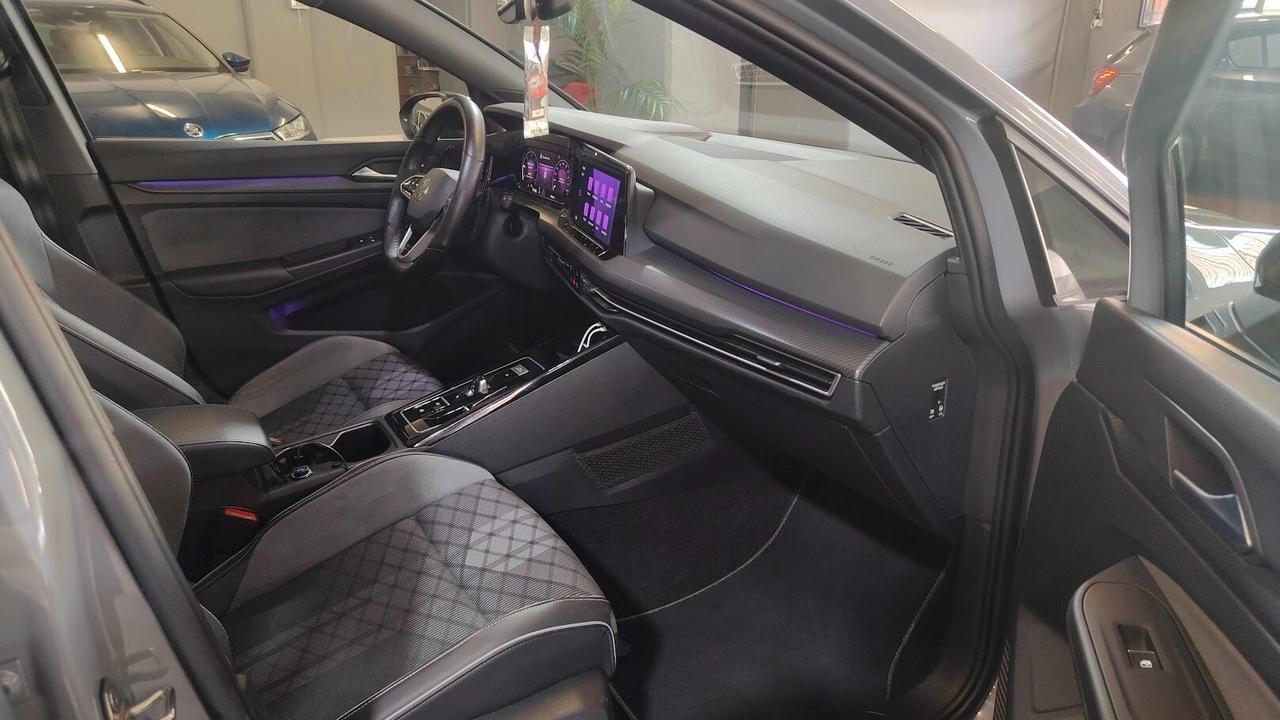 Volkswagen Golf 2.0 TDI 150 CV DSG SCR R-Line