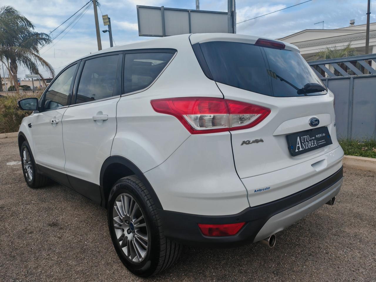 Ford Kuga 2.0 TDCI tetto navig cam pelle 2013