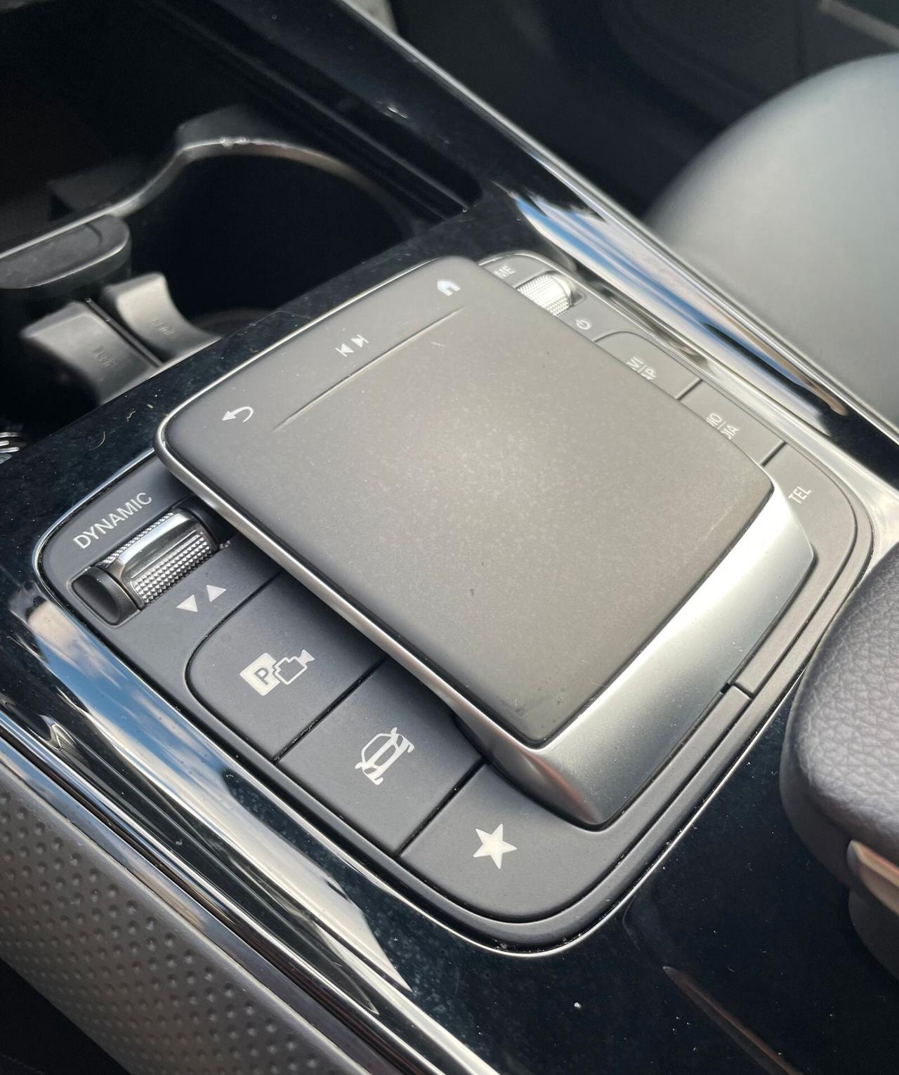 Mercedes-benz GLA 180D SPORT PLUS 2021