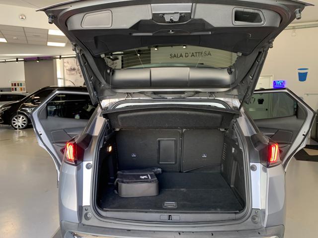 PEUGEOT 3008 Hybrid 225 e-EAT8 Allure Pack