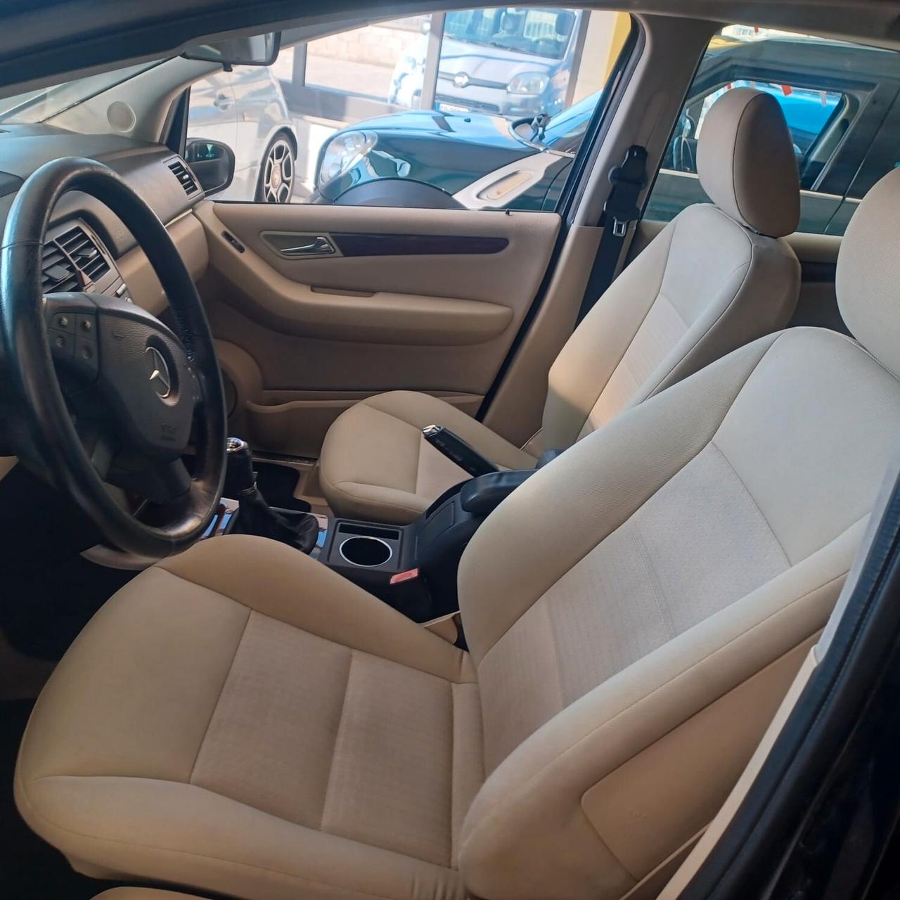 136.428 km CLASSE B 180 PERFETTA 1 2MESI GARANZIA