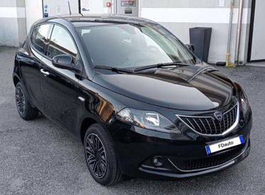 Lancia Ypsilon 1.0 FireFly 5 porte S&S Hybrid Gold Plus