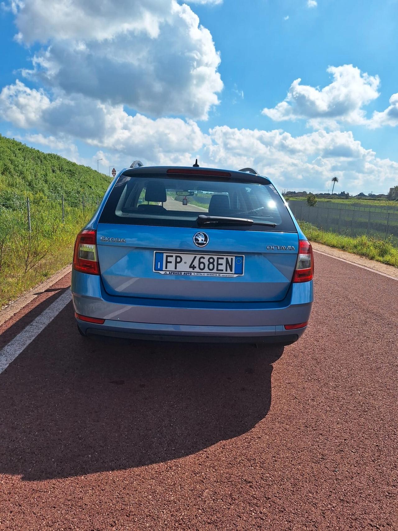 Skoda Octavia 1.6 TDI CR 115 CV Wagon Executive