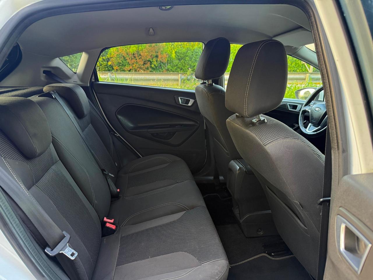 Ford Fiesta 1.5 TDCi 75CV 5 porte Titanium